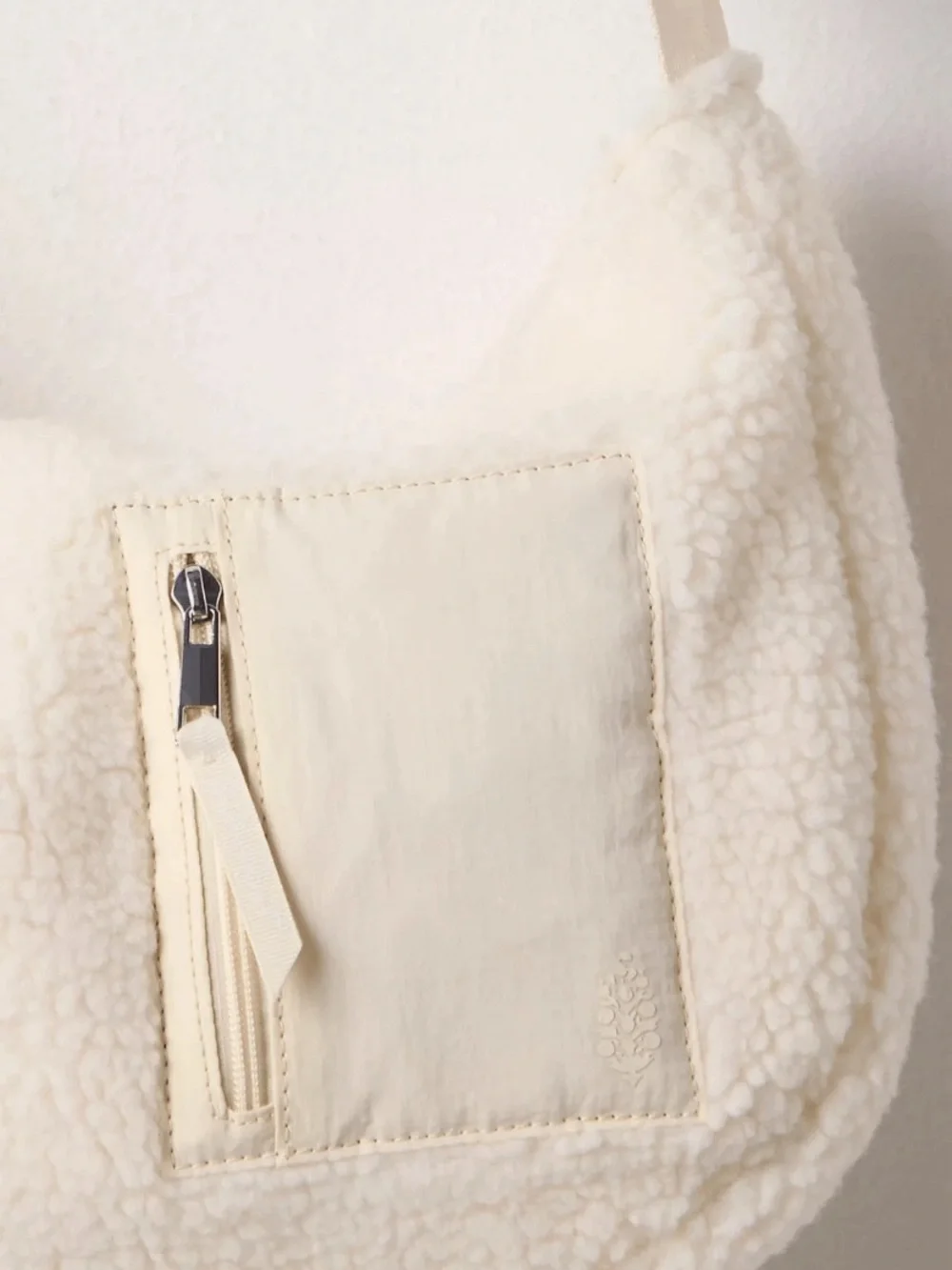 Free People Slopes Sling Bag Cream Sherpa Hobo Bag with Front Zip Pocket